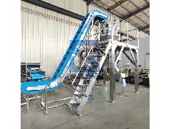 Automatic packaging machinery for dried strawberries says goodbye to human error, good news for granular food packaging machinery companies