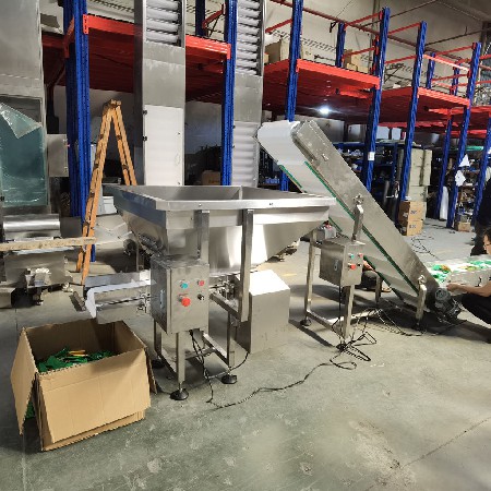 6.5-meter-high horizontal conveyor