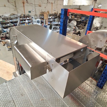 Large angle hoist